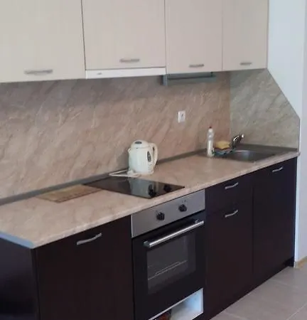 First Line In Kavaci Apartmán